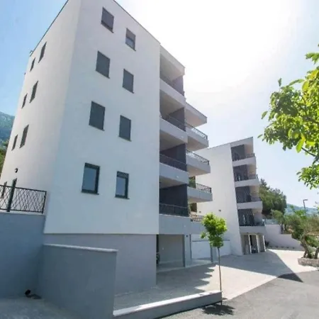 Luxury Karigo 2 Makarska
