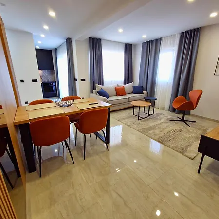Luxury Karigo 2 Апартаменти *