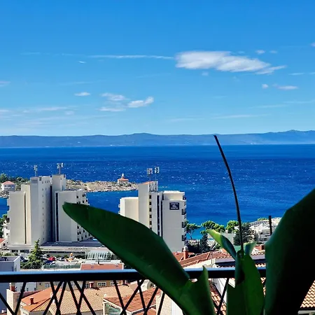 Luxury Karigo 2 マカルスカ