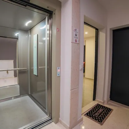 Апартаменти Luxury Karigo 2