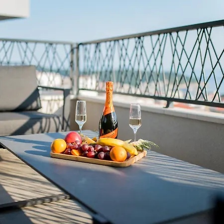 Апартаменти Luxury Karigo 2