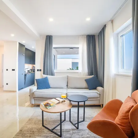 Luxury Karigo 2