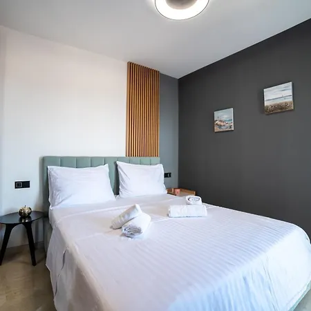 Luxury Karigo 2 *