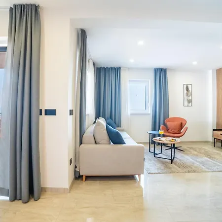 Luxury Karigo 2 Апартаменти