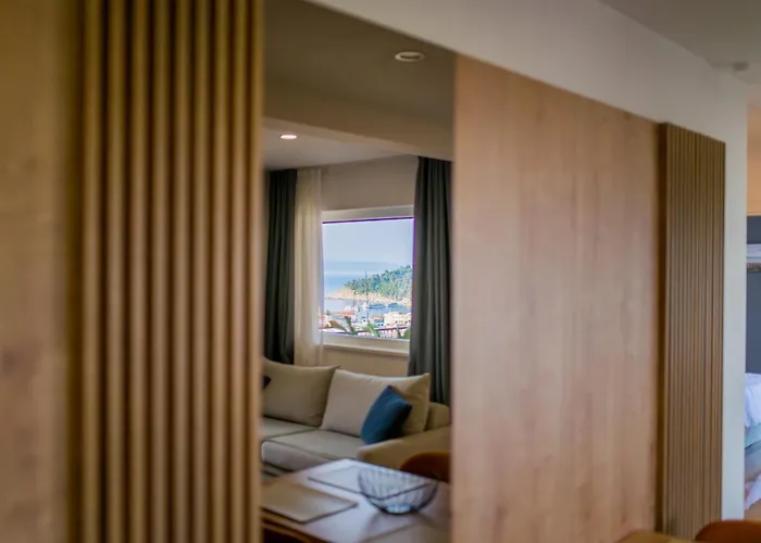 Luxury Karigo 2 * Makarska