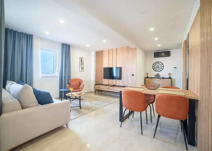 Luxury Karigo 2 Апартаменти Макарська